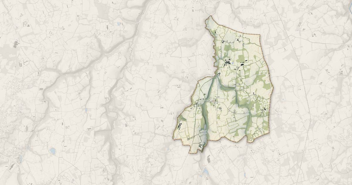Portrait cartographique de Landebaëron : relief, eau, forêts, bâti et voies, calculés à partir des données de l'IGN