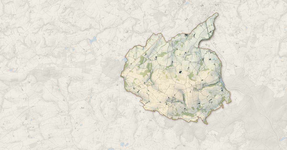Portrait cartographique de Lanfains : relief, eau, forêts, bâti et voies, calculés à partir des données de l'IGN