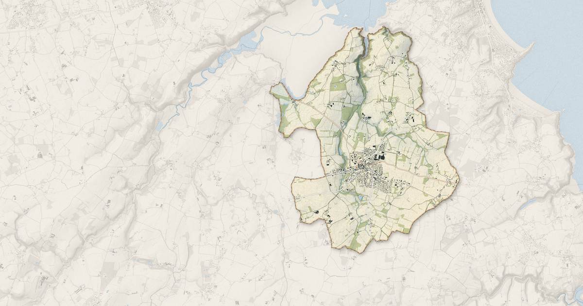 Portrait cartographique de Matignon : relief, eau, forêts, bâti et voies, calculés à partir des données de l'IGN