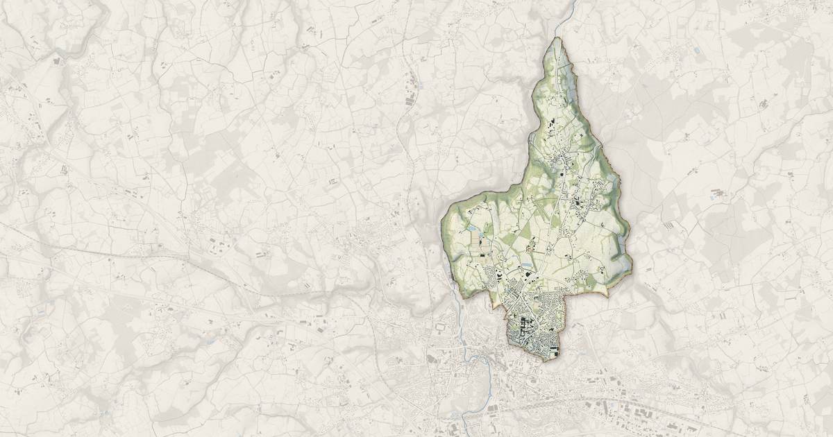 Portrait cartographique de Pabu : relief, eau, forêts, bâti et voies, calculés à partir des données de l'IGN