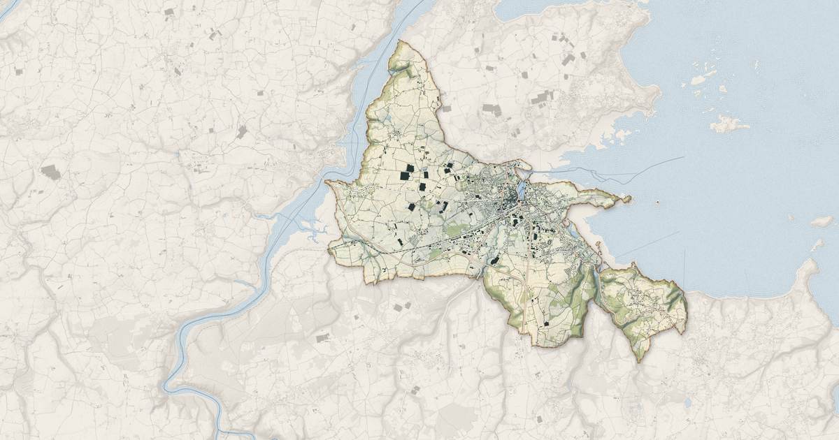 Portrait cartographique de Paimpol : relief, eau, forêts, bâti et voies, calculés à partir des données de l'IGN