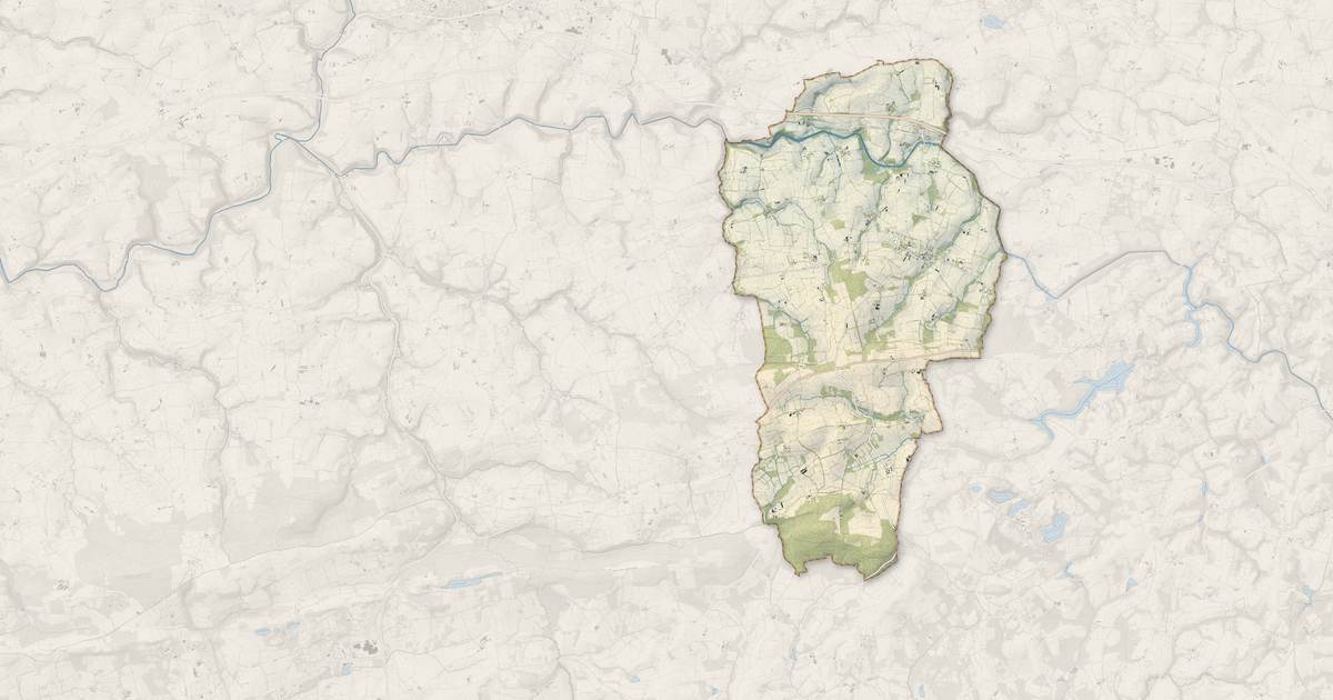 Portrait cartographique de Paule : relief, eau, forêts, bâti et voies, calculés à partir des données de l'IGN