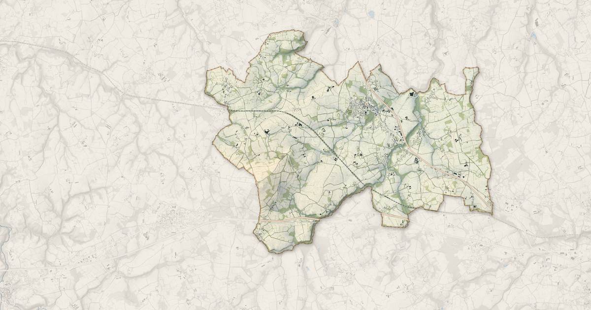 Portrait cartographique de Pédernec : relief, eau, forêts, bâti et voies, calculés à partir des données de l'IGN