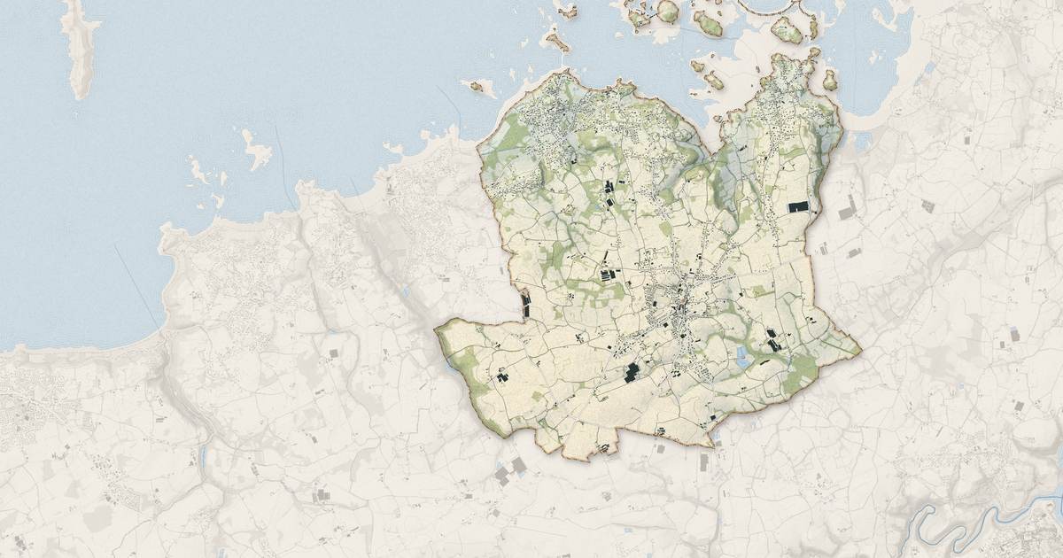Portrait cartographique de Penvénan : relief, eau, forêts, bâti et voies, calculés à partir des données de l'IGN