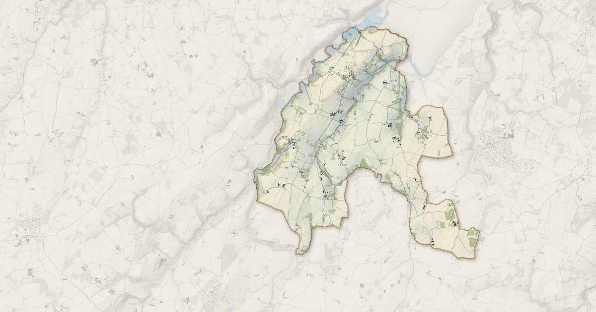 Portrait cartographique de Pléboulle : relief, eau, forêts, bâti et voies, calculés à partir des données de l'IGN