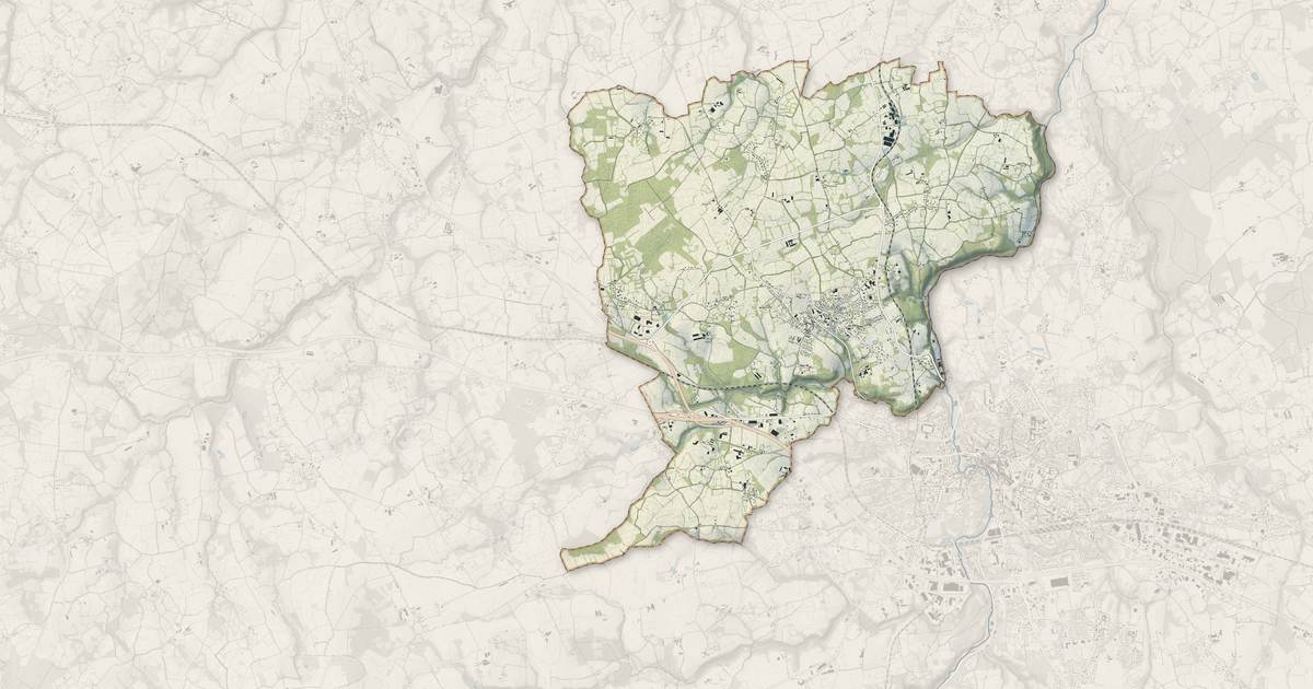 Portrait cartographique de Plouisy : relief, eau, forêts, bâti et voies, calculés à partir des données de l'IGN
