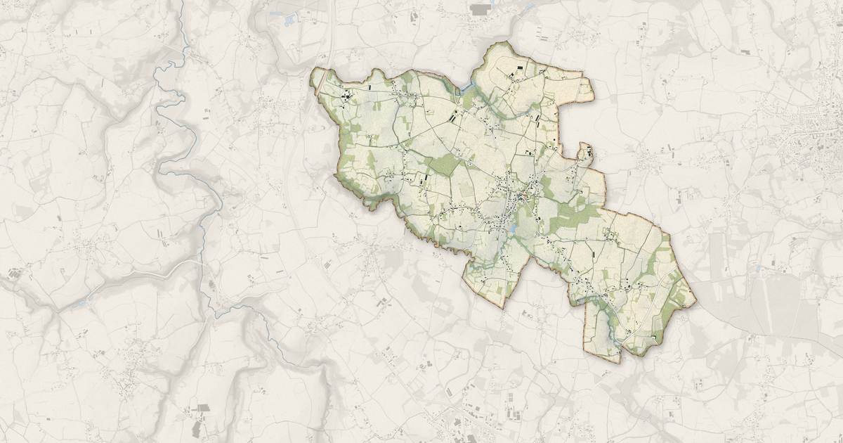 Portrait cartographique de Pludual : relief, eau, forêts, bâti et voies, calculés à partir des données de l'IGN