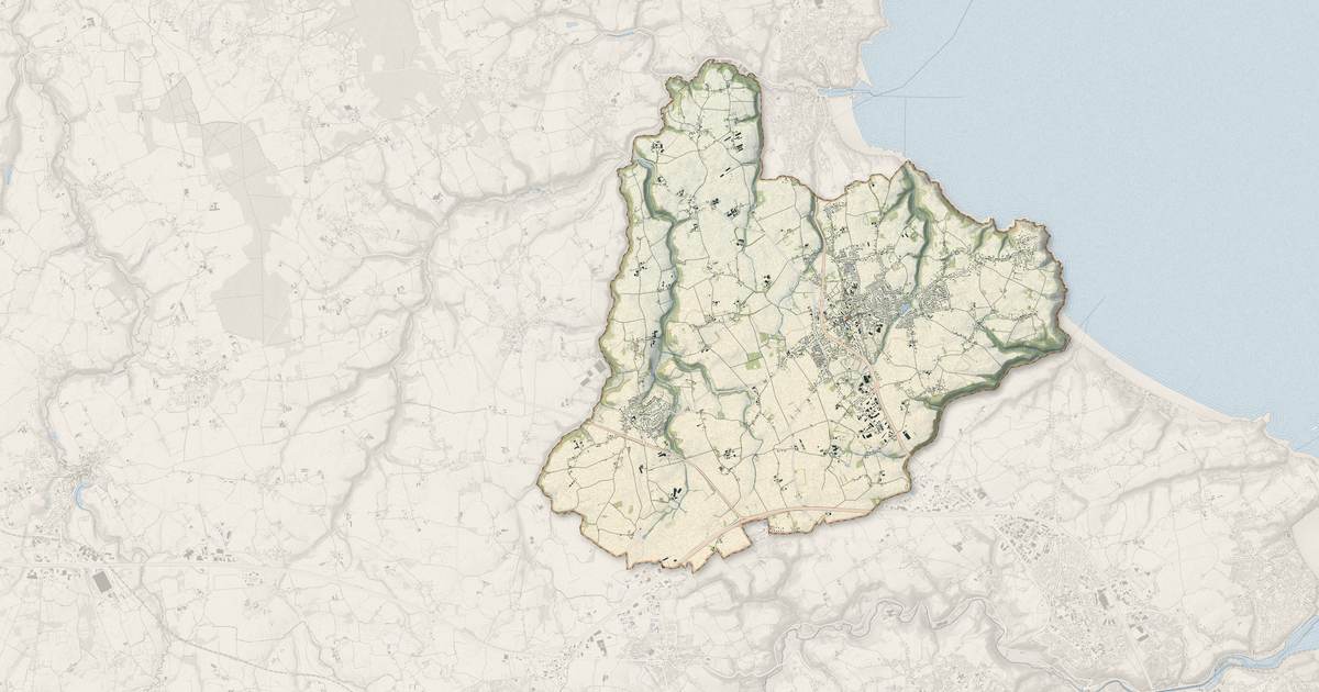 Portrait cartographique de Pordic : relief, eau, forêts, bâti et voies, calculés à partir des données de l'IGN
