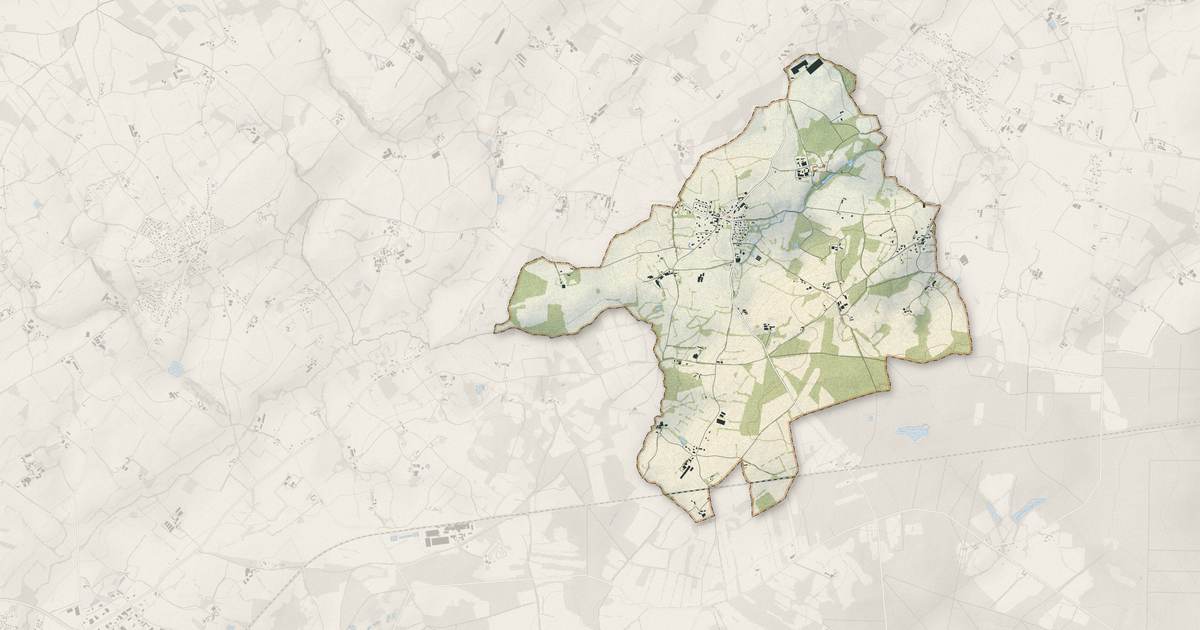 Portrait cartographique de Quintenic : relief, eau, forêts, bâti et voies, calculés à partir des données de l'IGN