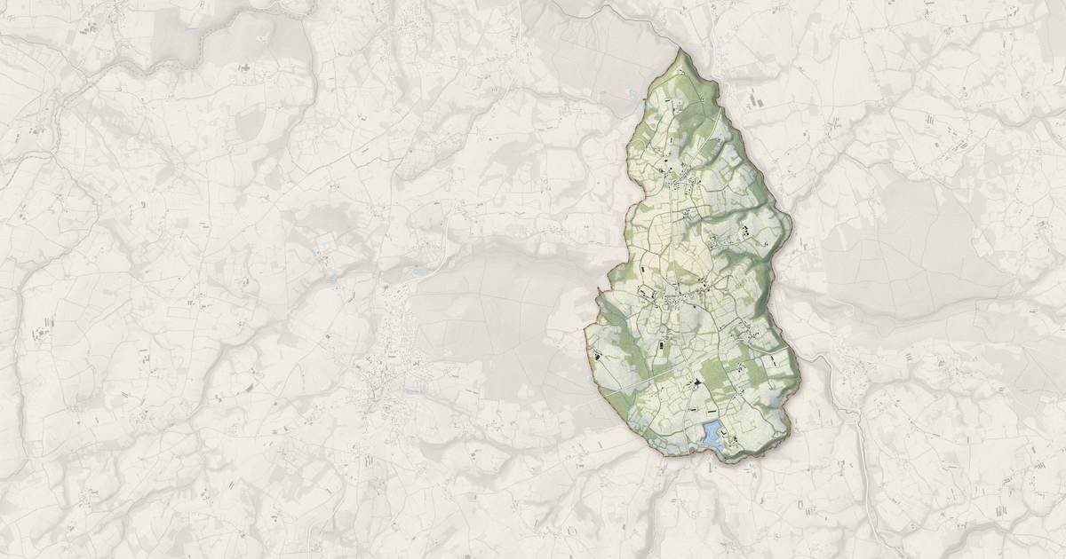 Portrait cartographique de Saint-Adrien : relief, eau, forêts, bâti et voies, calculés à partir des données de l'IGN