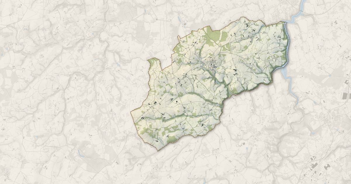 Portrait cartographique de Saint-Donan : relief, eau, forêts, bâti et voies, calculés à partir des données de l'IGN