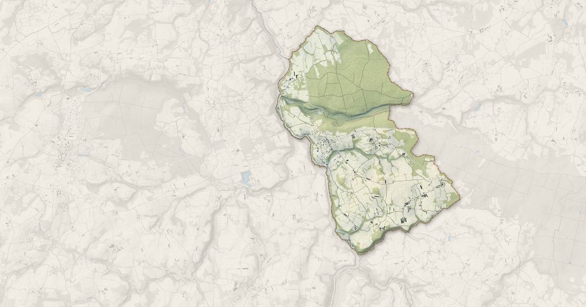 Portrait cartographique de Saint-Péver : relief, eau, forêts, bâti et voies, calculés à partir des données de l'IGN
