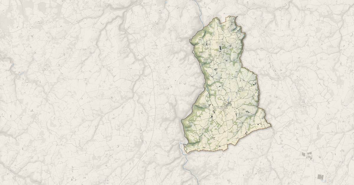 Portrait cartographique de Tonquédec : relief, eau, forêts, bâti et voies, calculés à partir des données de l'IGN