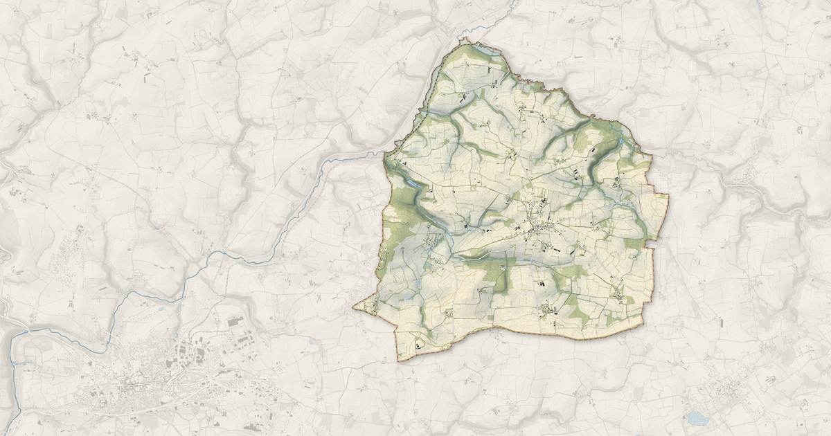 Portrait cartographique de Trébrivan : relief, eau, forêts, bâti et voies, calculés à partir des données de l'IGN