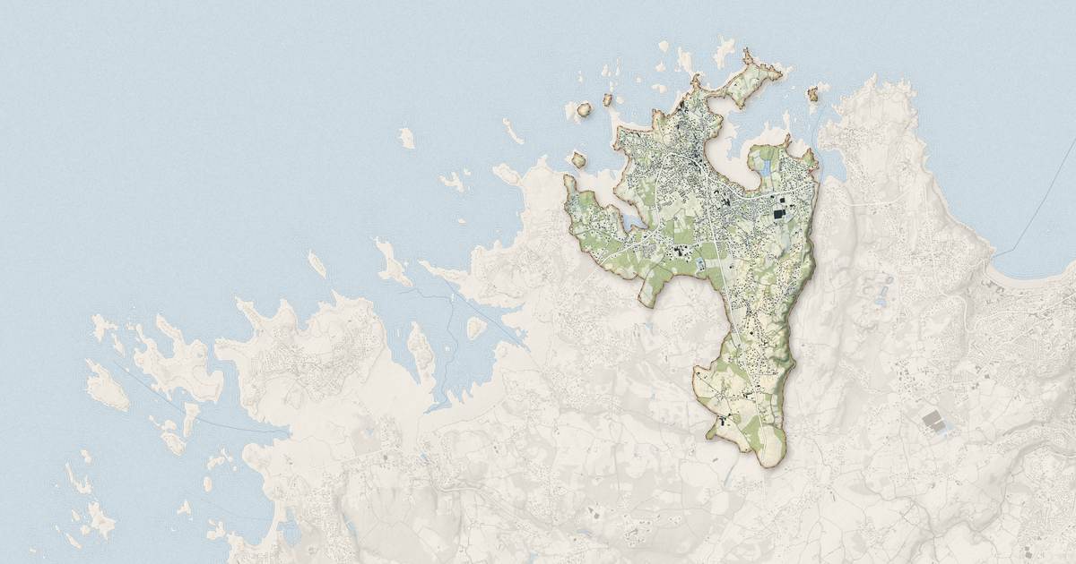 Portrait cartographique de Trégastel : relief, eau, forêts, bâti et voies, calculés à partir des données de l'IGN