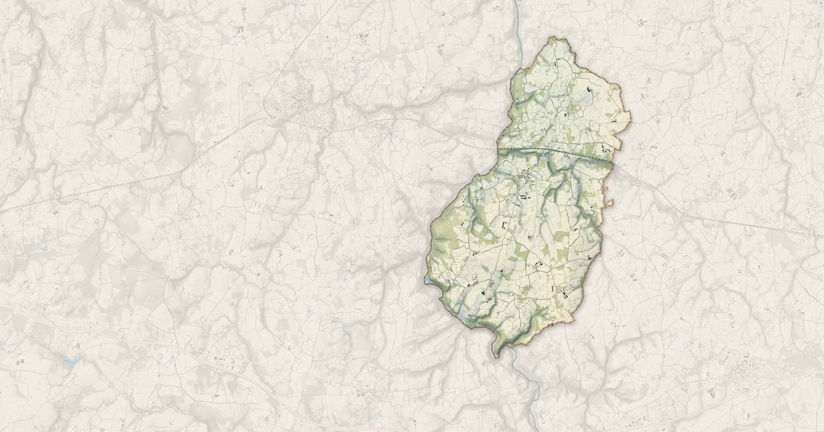 Portrait cartographique de Trégrom : relief, eau, forêts, bâti et voies, calculés à partir des données de l'IGN