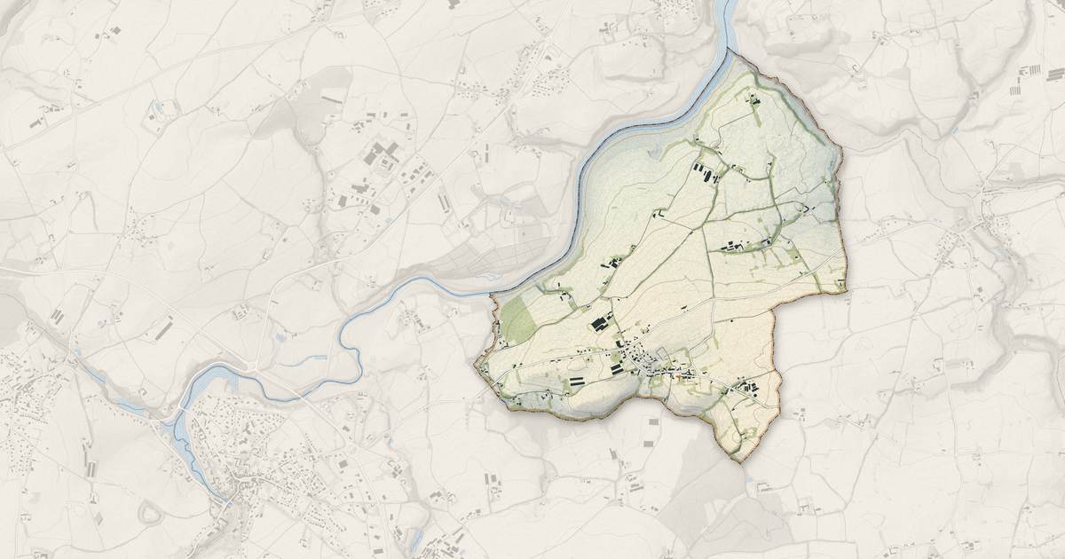 Portrait cartographique de Troguéry : relief, eau, forêts, bâti et voies, calculés à partir des données de l'IGN