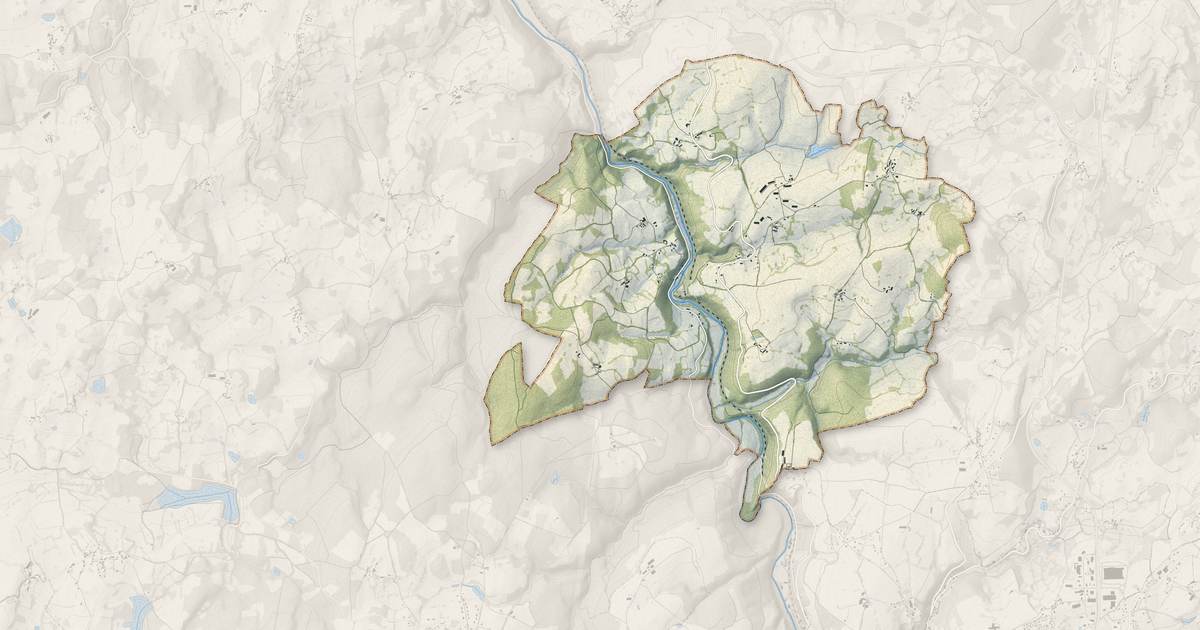 Portrait cartographique de Alleyrat : relief, eau, forêts, bâti et voies, calculés à partir des données de l'IGN