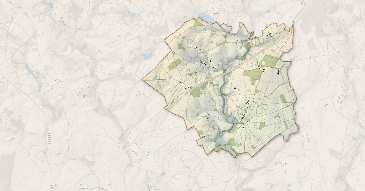 Portrait cartographique de Auge : relief, eau, forêts, bâti et voies, calculés à partir des données de l'IGN