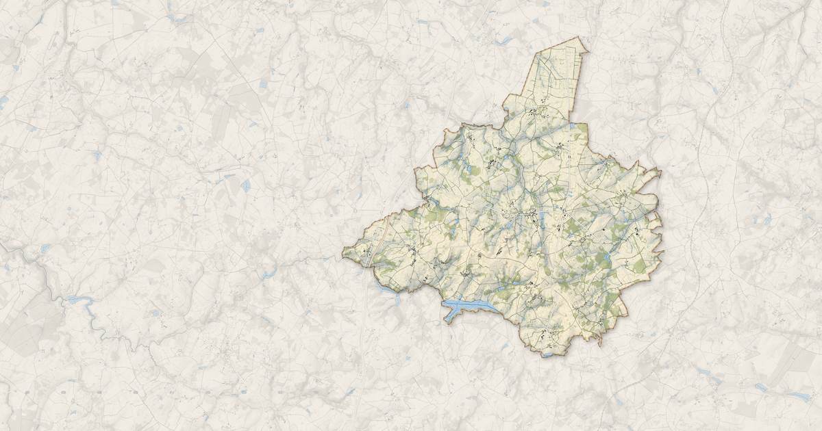 Portrait cartographique de Azerables : relief, eau, forêts, bâti et voies, calculés à partir des données de l'IGN