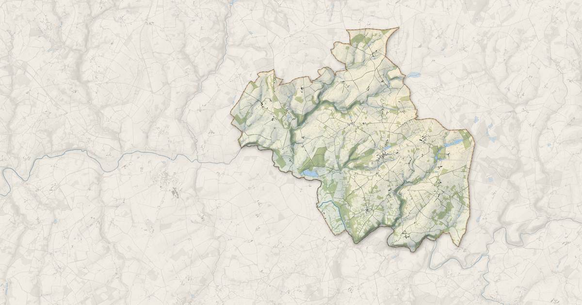 Portrait cartographique de Bétête : relief, eau, forêts, bâti et voies, calculés à partir des données de l'IGN