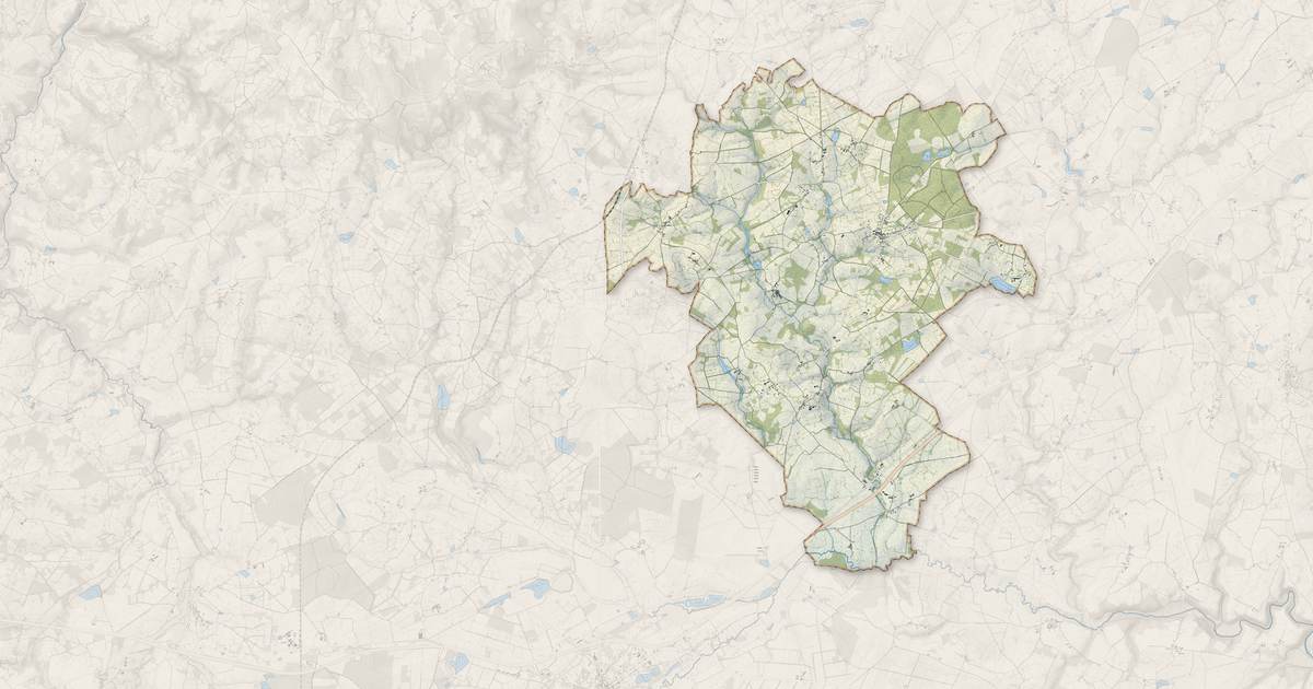 Portrait cartographique de Bord-Saint-Georges : relief, eau, forêts, bâti et voies, calculés à partir des données de l'IGN