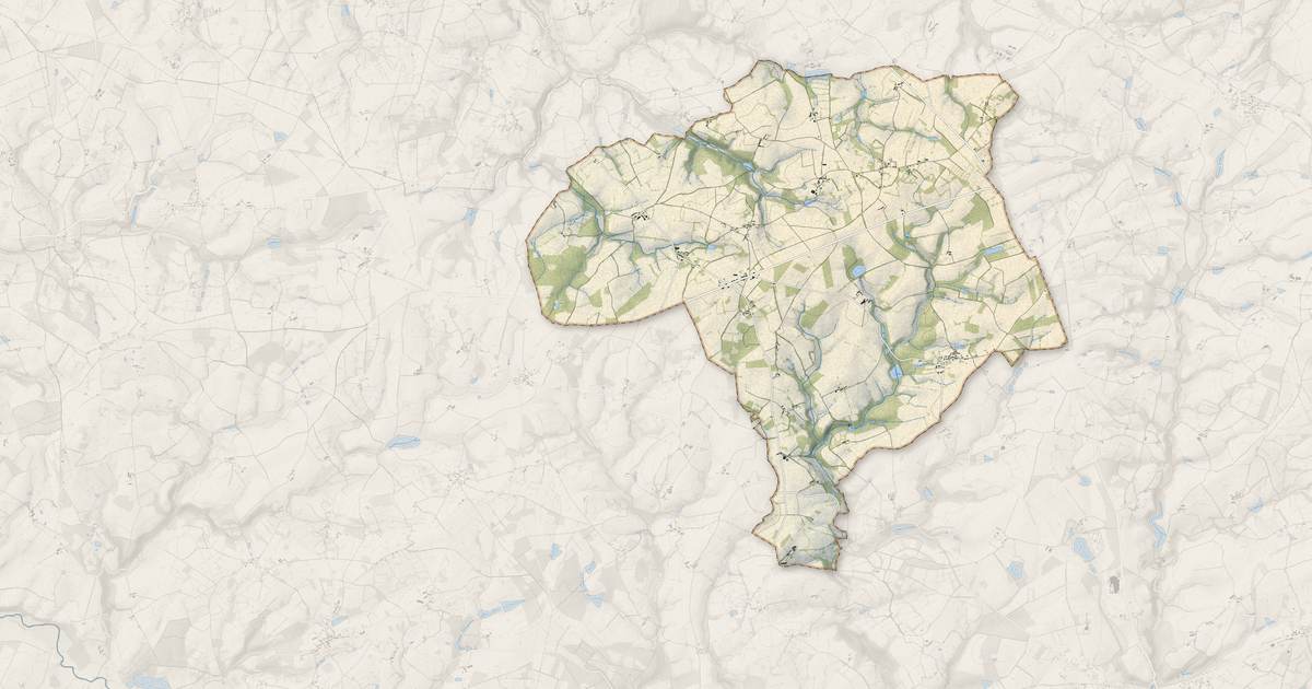 Portrait cartographique de Bussière-Saint-Georges : relief, eau, forêts, bâti et voies, calculés à partir des données de l'IGN