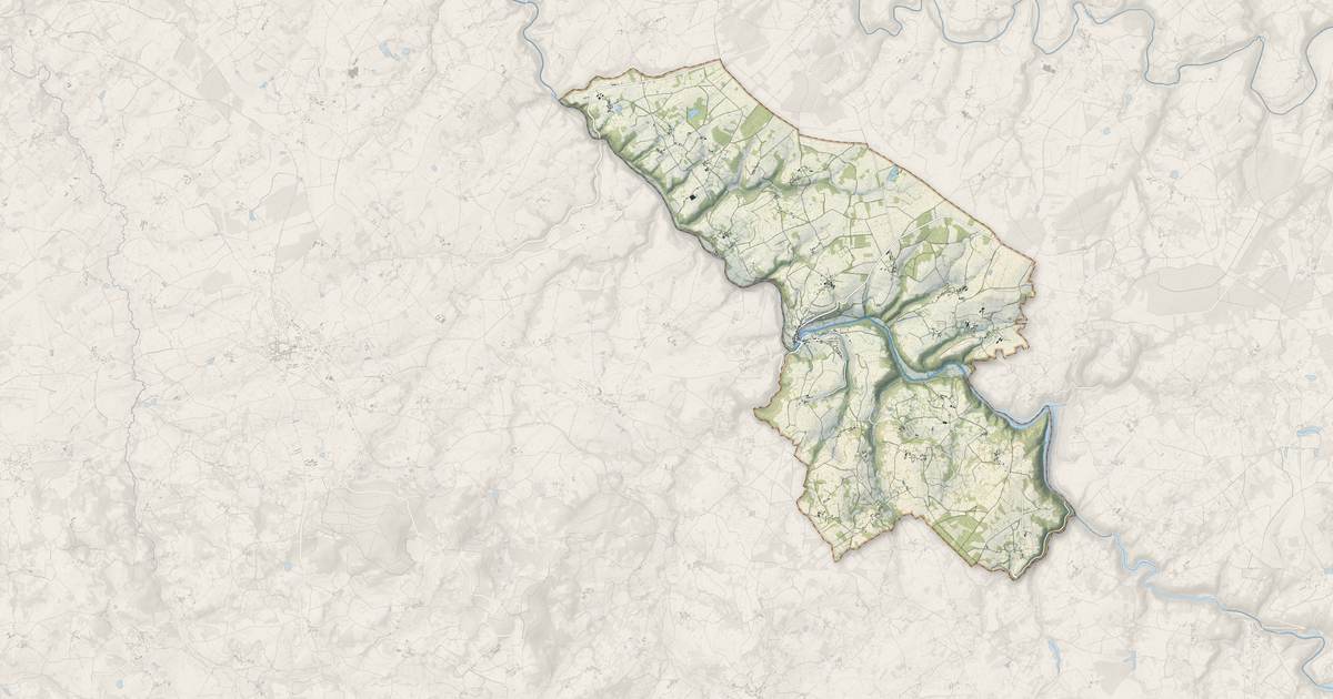 Portrait cartographique de La Celle-Dunoise : relief, eau, forêts, bâti et voies, calculés à partir des données de l'IGN