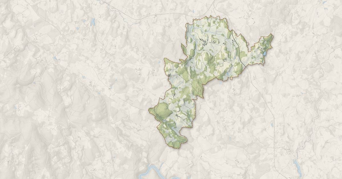 Portrait cartographique de Ceyroux : relief, eau, forêts, bâti et voies, calculés à partir des données de l'IGN