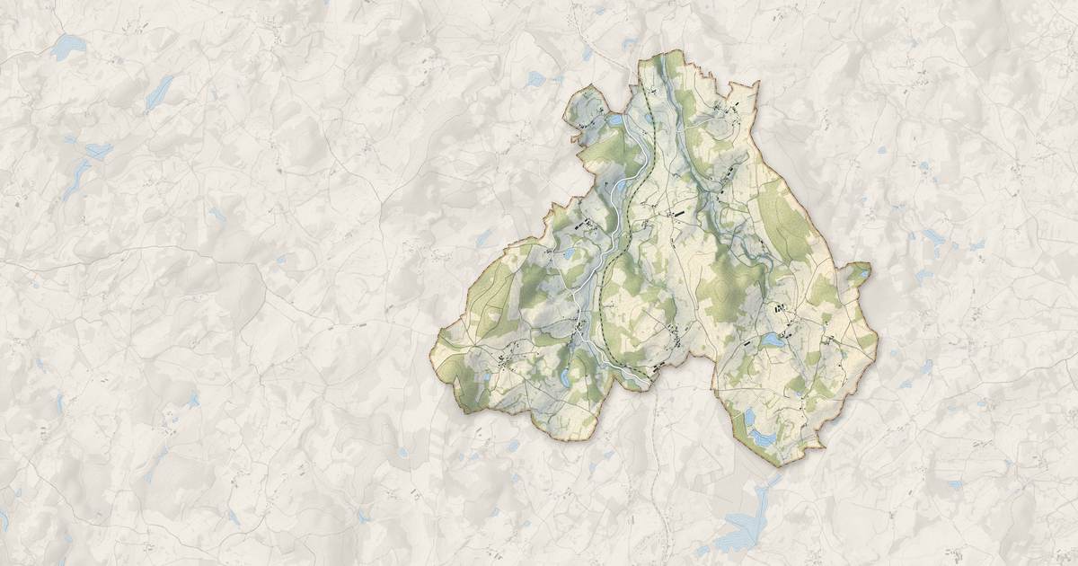Portrait cartographique de Chard : relief, eau, forêts, bâti et voies, calculés à partir des données de l'IGN