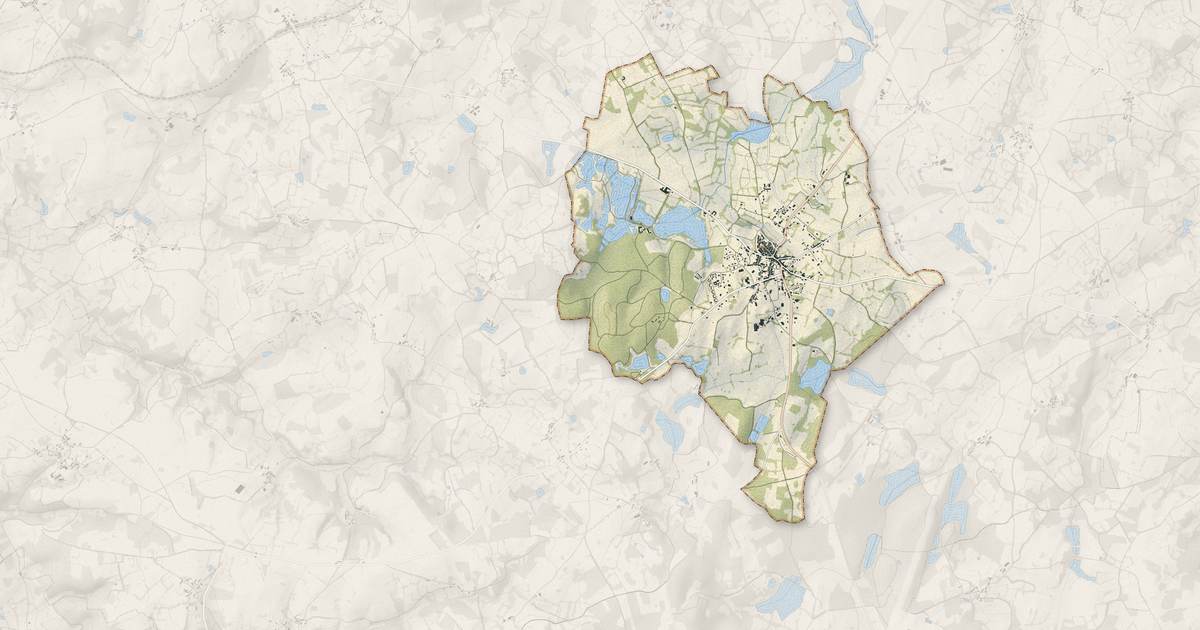 Portrait cartographique de Chénérailles : relief, eau, forêts, bâti et voies, calculés à partir des données de l'IGN