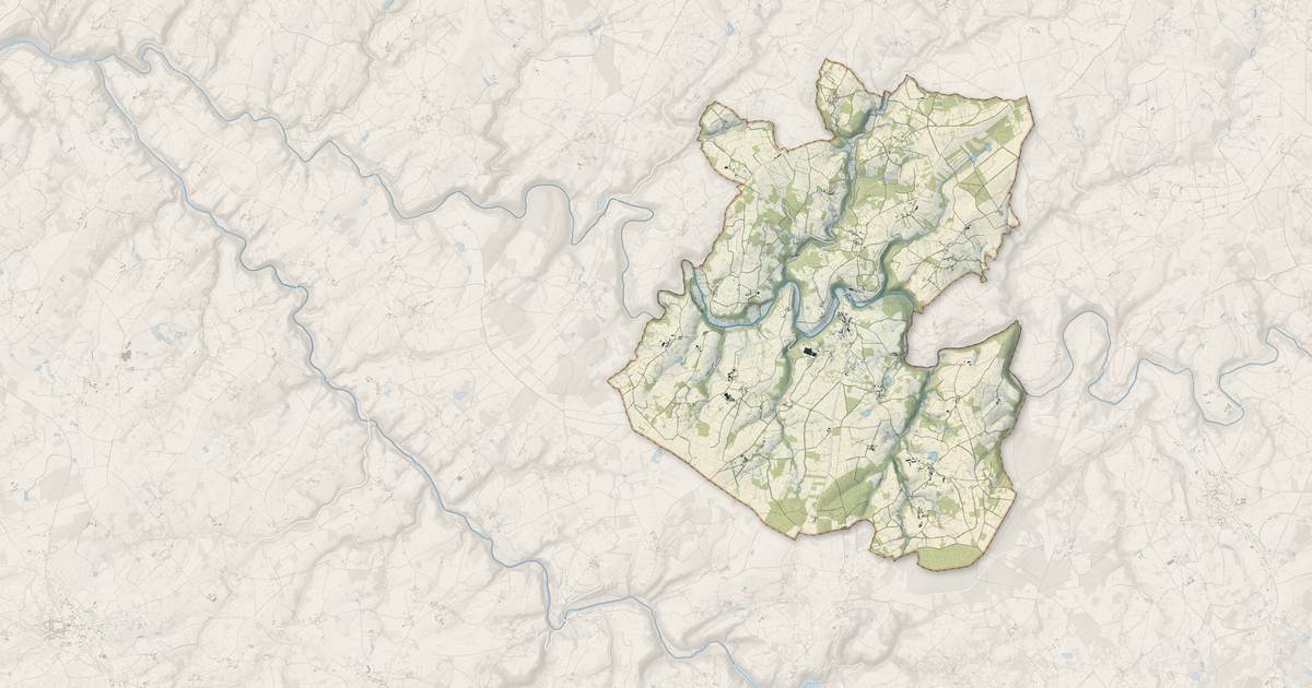 Portrait cartographique de Chéniers : relief, eau, forêts, bâti et voies, calculés à partir des données de l'IGN