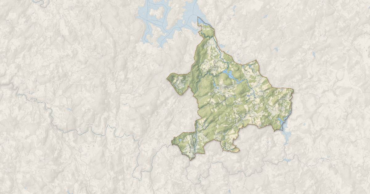 Portrait cartographique de Faux-la-Montagne : relief, eau, forêts, bâti et voies, calculés à partir des données de l'IGN