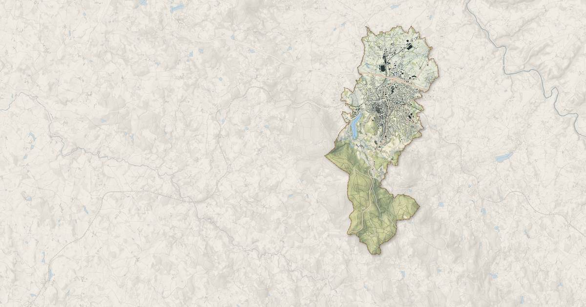 Portrait cartographique de Guéret : relief, eau, forêts, bâti et voies, calculés à partir des données de l'IGN
