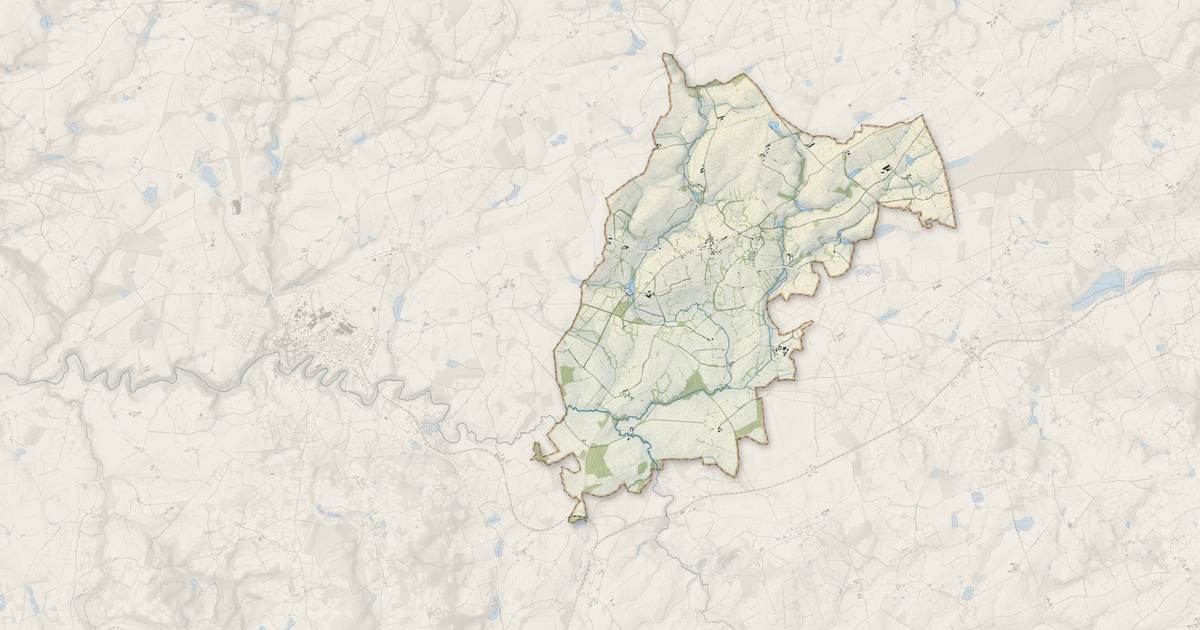 Portrait cartographique de Leyrat : relief, eau, forêts, bâti et voies, calculés à partir des données de l'IGN