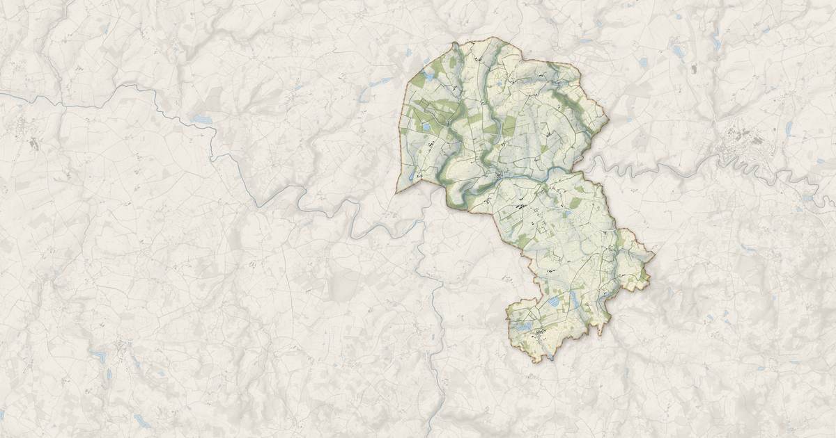 Portrait cartographique de Malleret-Boussac : relief, eau, forêts, bâti et voies, calculés à partir des données de l'IGN
