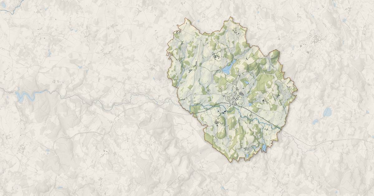 Portrait cartographique de Marsac : relief, eau, forêts, bâti et voies, calculés à partir des données de l'IGN