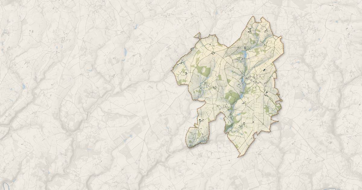 Portrait cartographique de Mortroux : relief, eau, forêts, bâti et voies, calculés à partir des données de l'IGN