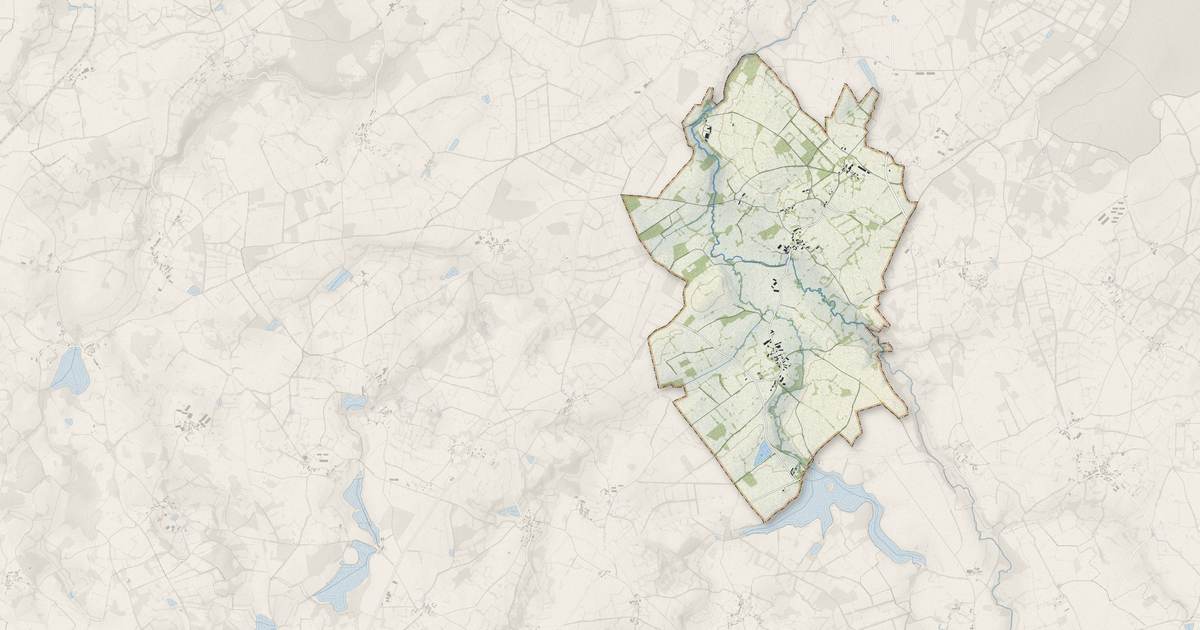 Portrait cartographique de Pierrefitte : relief, eau, forêts, bâti et voies, calculés à partir des données de l'IGN