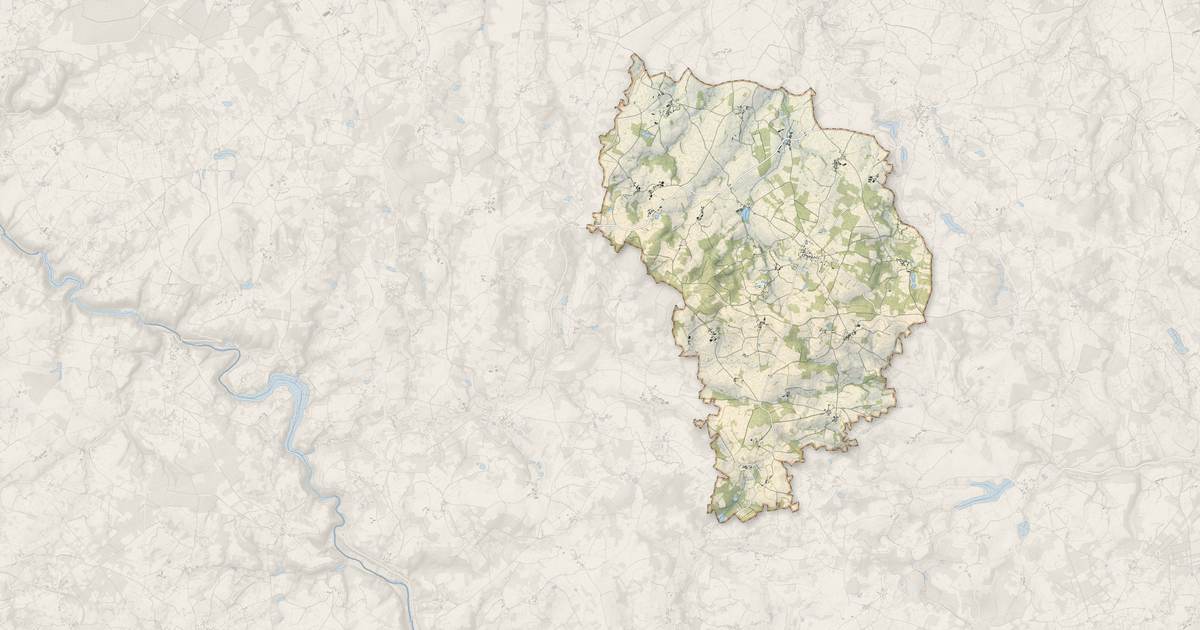 Portrait cartographique de Roches : relief, eau, forêts, bâti et voies, calculés à partir des données de l'IGN