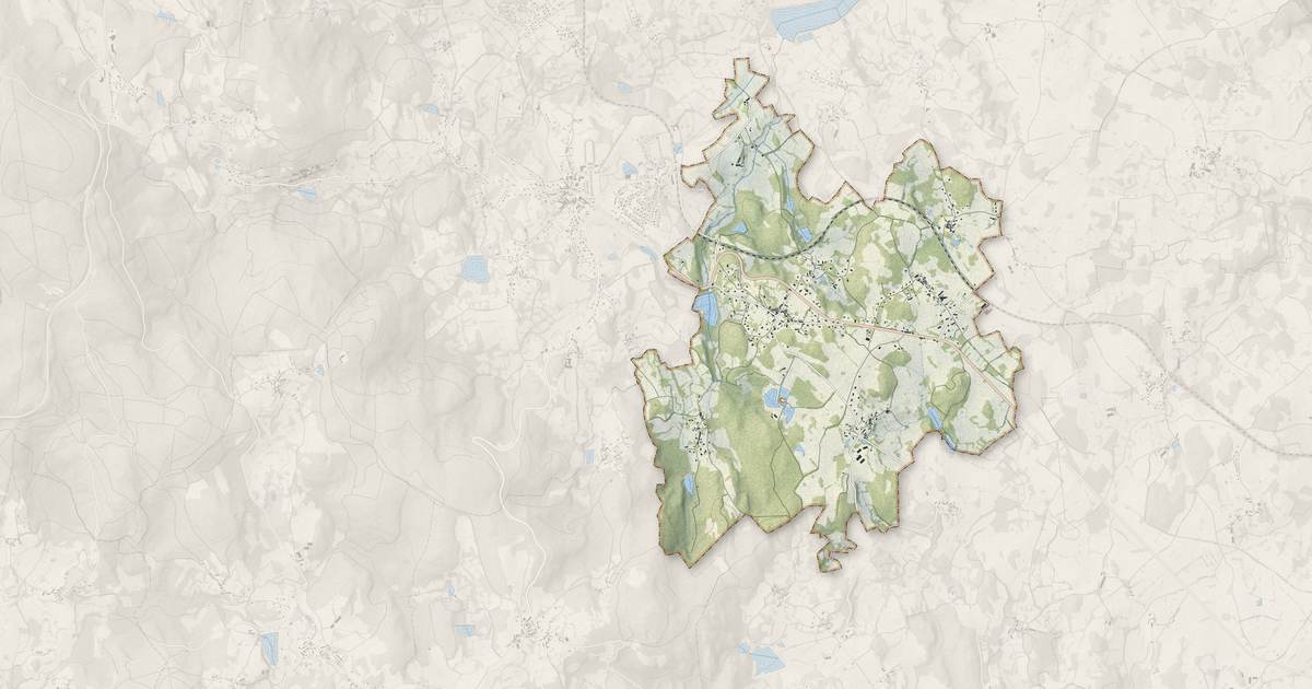 Portrait cartographique de La Saunière : relief, eau, forêts, bâti et voies, calculés à partir des données de l'IGN