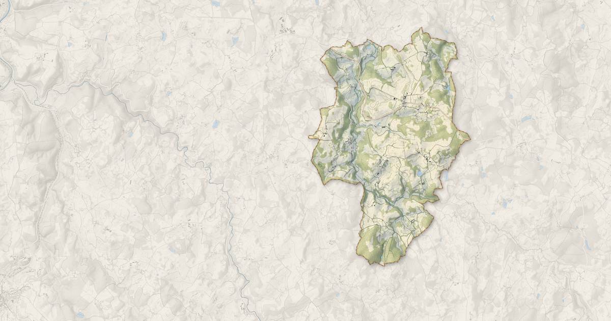 Portrait cartographique de Saint-Avit-de-Tardes : relief, eau, forêts, bâti et voies, calculés à partir des données de l'IGN
