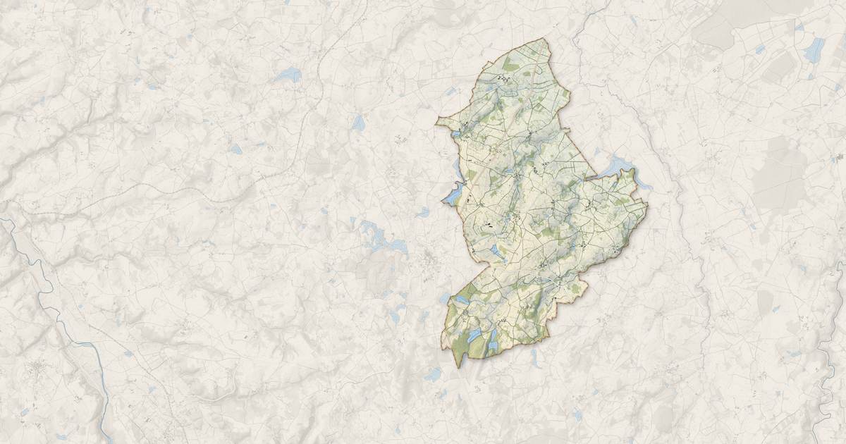Portrait cartographique de Saint-Chabrais : relief, eau, forêts, bâti et voies, calculés à partir des données de l'IGN