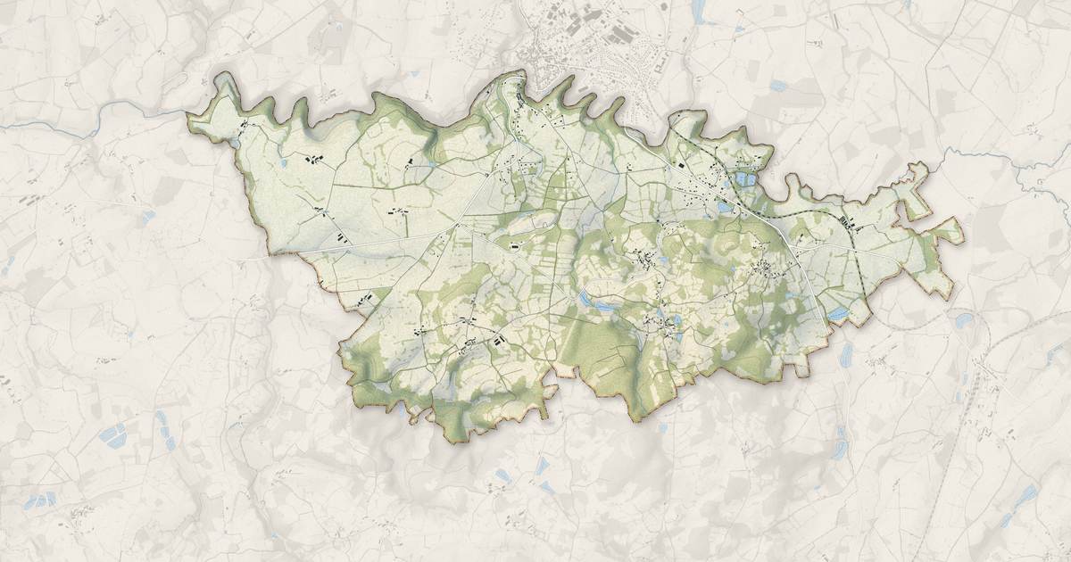 Portrait cartographique de Saint-Silvain-Bas-le-Roc : relief, eau, forêts, bâti et voies, calculés à partir des données de l'IGN