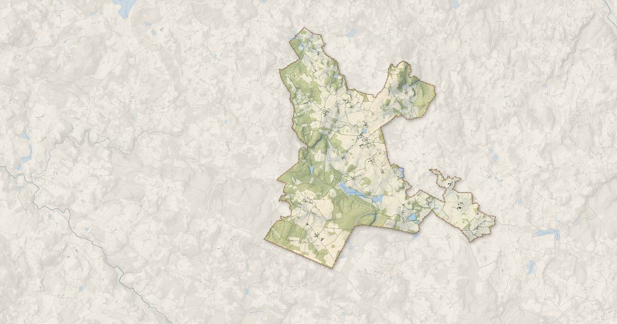 Portrait cartographique de Saint-Sulpice-les-Champs : relief, eau, forêts, bâti et voies, calculés à partir des données de l'IGN