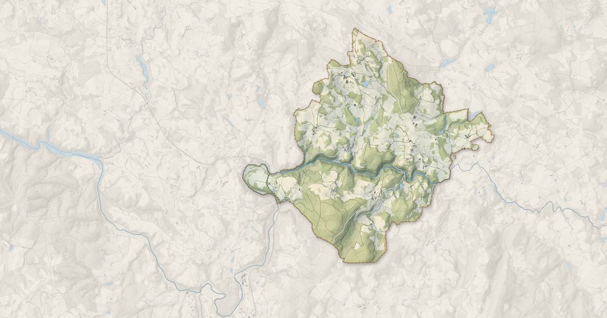 Portrait cartographique de Thauron : relief, eau, forêts, bâti et voies, calculés à partir des données de l'IGN