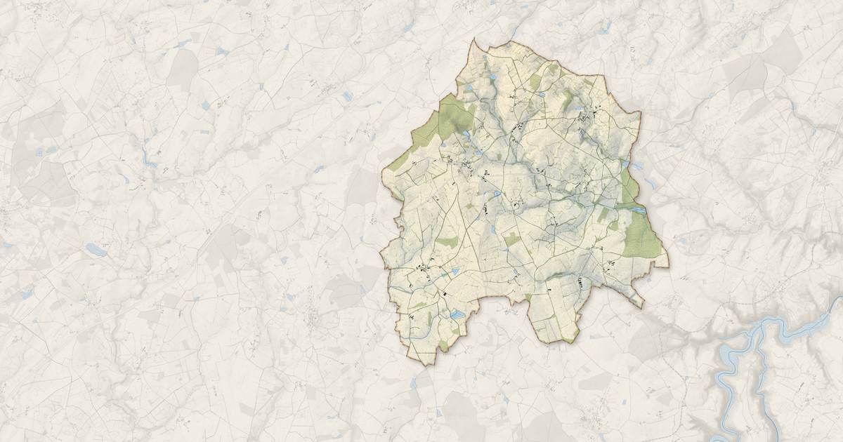 Portrait cartographique de Viersat : relief, eau, forêts, bâti et voies, calculés à partir des données de l'IGN