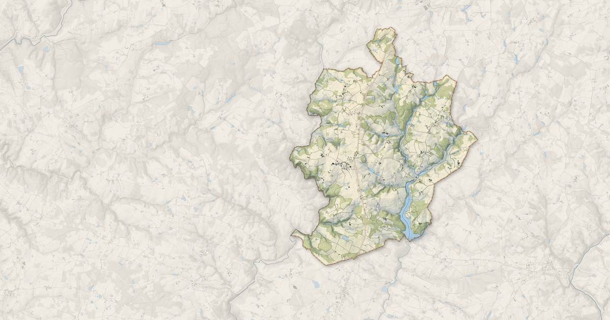 Portrait cartographique de Angoisse : relief, eau, forêts, bâti et voies, calculés à partir des données de l'IGN