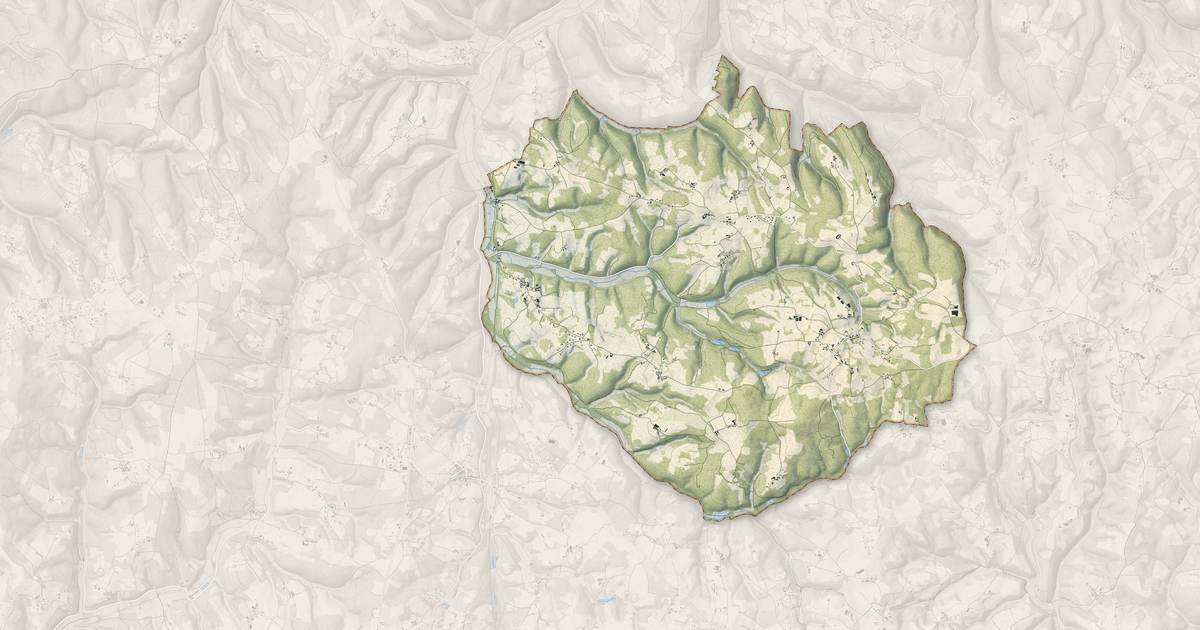 Portrait cartographique de Archignac : relief, eau, forêts, bâti et voies, calculés à partir des données de l'IGN