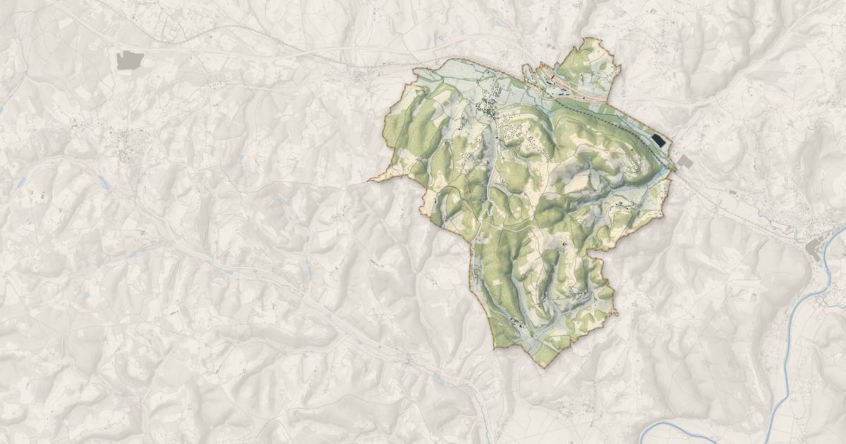 Portrait cartographique de La Bachellerie : relief, eau, forêts, bâti et voies, calculés à partir des données de l'IGN